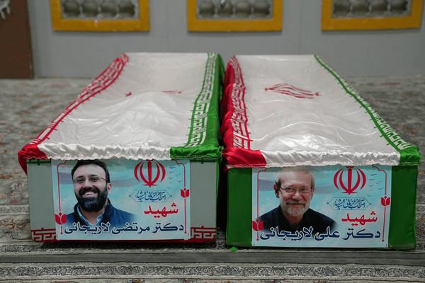 اولین تصویر از پیکر شهید علی لاریجانی