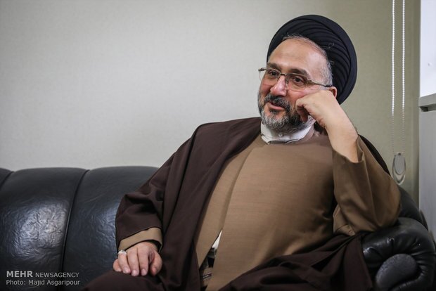 ابطحی: آقای پزشکیان! به جای لیست‌کردن مشکلات، حلشان کنید