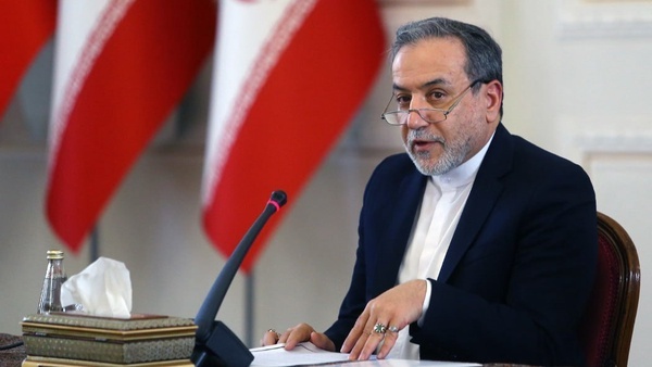 عراقچی: وزیر خارجه عمان راهکارهایی را ارائه کرد