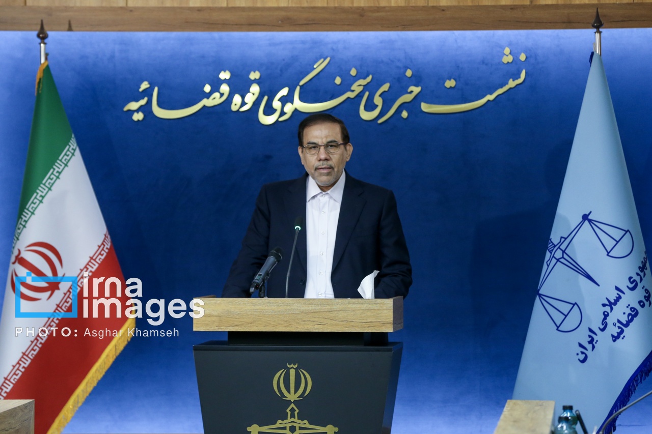 سخنگوی قوه قضاییه:
قوه قضاییه در برخورد با فساد هیچ‌گونه تبعیض و خط قرمزی ندارد