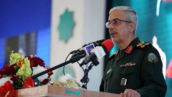 سرلشکر باقری: برای ارتقاء قدرت کشور راهی جز رشد علمی وجود ندارد