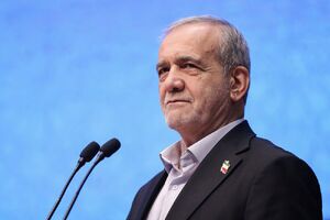 پزشکیان: بیش از ۱۸ تفاهمنامه در عمان امضا کردیم