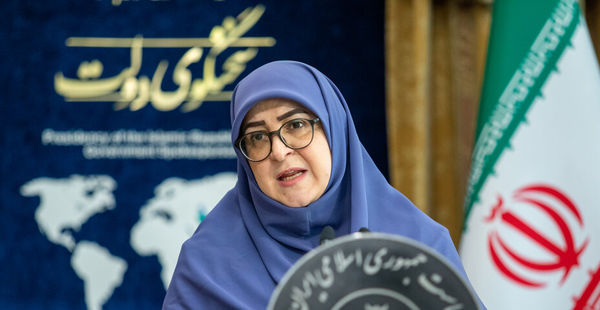 مهاجرانی: بهبود وضعیت تولید و معیشت مردم از برنامه‌های مهم دولت است