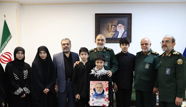 این است داستان واقعی یک فرمانده، که نامش با خون نوشته شد، اما روحش تا ابد پرواز خواهد کرد.