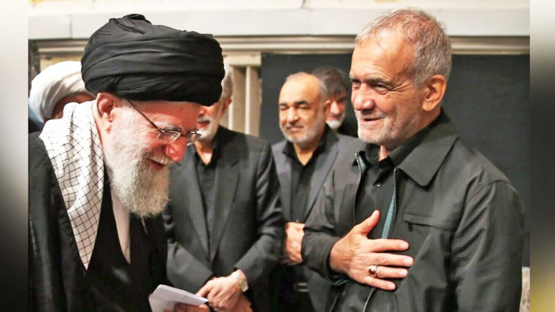 واکنش رئیس‌جمهور به حضور رهبر انقلاب در مراسم شب عاشورا