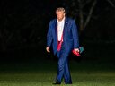 دُم خروس پیرمرد متوهم کاخ سفید بیرون زد؛ترامپ در محاصره CNN و افشاگران