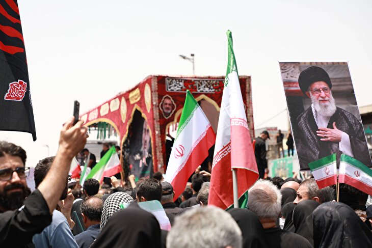انقلاب تا آزادی، راهی که یک ملت پیاده آمد