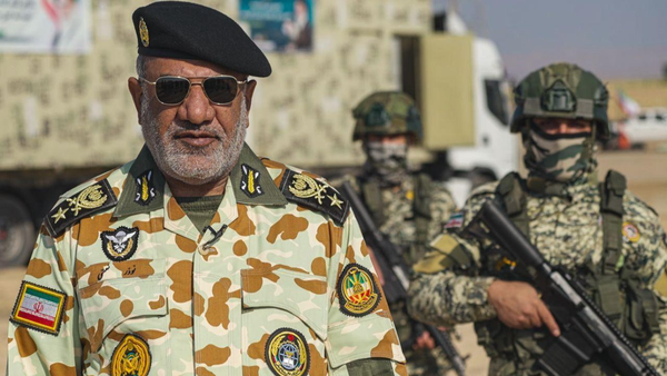 امیر نعمتی: نیروی زمینی ارتش با آمادگی کامل در مرزها حضور دارد
