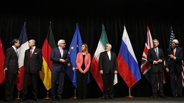 زارعی: ظریف به‌جای طرح‌ «مناره» پاسخگوی اشتباهات برجام باشد