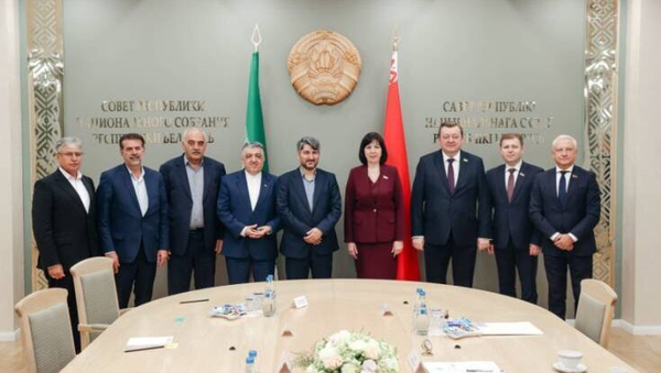پیشنهاد ایجاد خط هوایی مینسک ـ تهران از سوی هیئت پارلمانی ایران