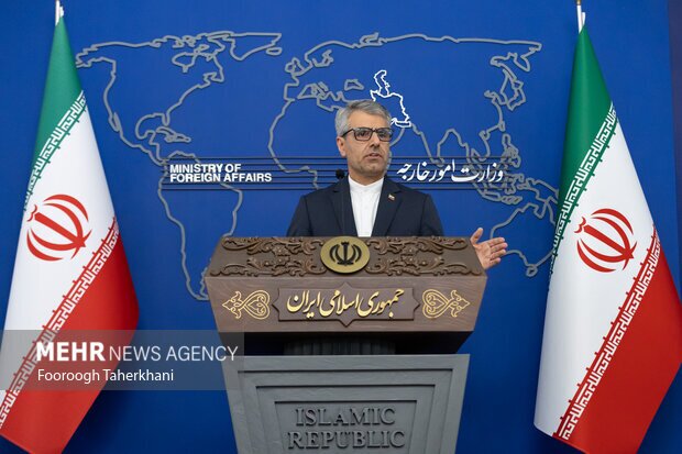 سخنگوی وزارت امور خارجه : ادعای تعطیلی سفارتخانه‌های خارجی در تهران صحت ندارد