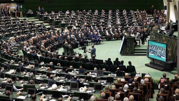 بررسی گزارش کمیسیون امنیت برای خروج از NPT یکشنبه در مجلس