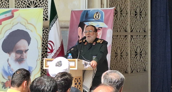 سردار ایزدی: هرچه با قدرت بیشتر کار کنیم، مشت نظام محکم‌تر می‌شود