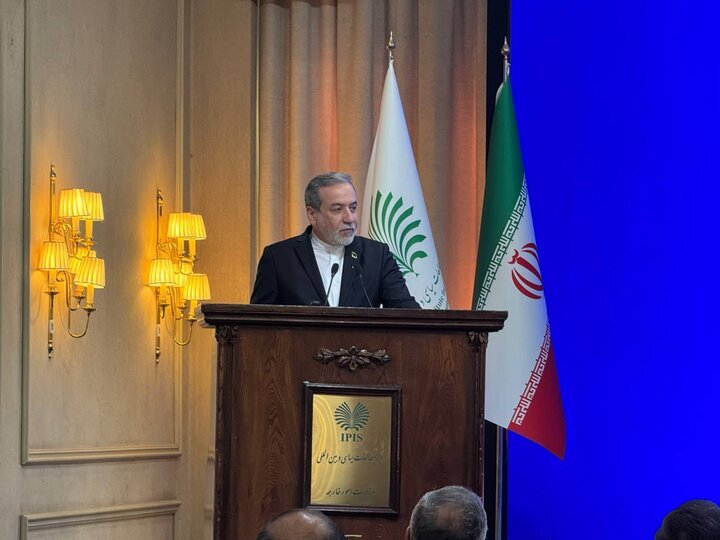 عراقچی: قربانی یکجانبه‌گرایی و ماجراجویی‌های خطرناک آمریکا است