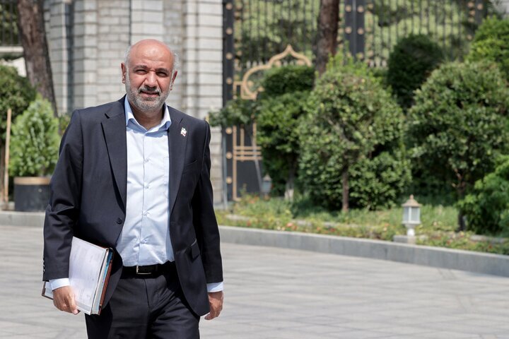 میدری: ۵۰ هزار نفر از آنها که یارانه شان حذف شده است اعتراض کردند