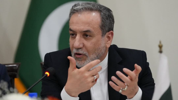 عراقچی خطاب به ترامپ: نمی‌توانی هم رئیس‌جمهور صلح باشی هم جنگ