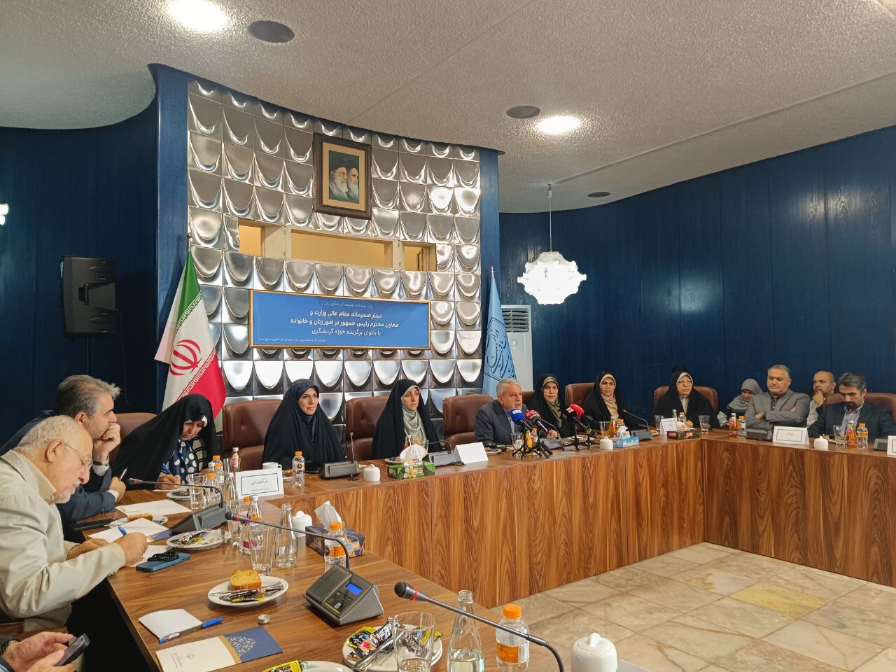 وزیر میراث فرهنگی: نیمی از ظرفیت گردشگری ایران در اختیار زنان است