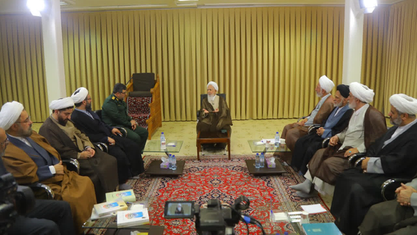 آیت‌الله جوادی آملی: رسالت روحانیت جاهلیت‌زدایی است