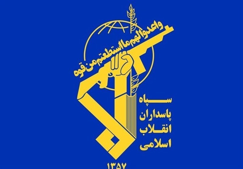 سپاه یک نفتکش متخلف را در جنوب سواحل مکران توقیف کرد