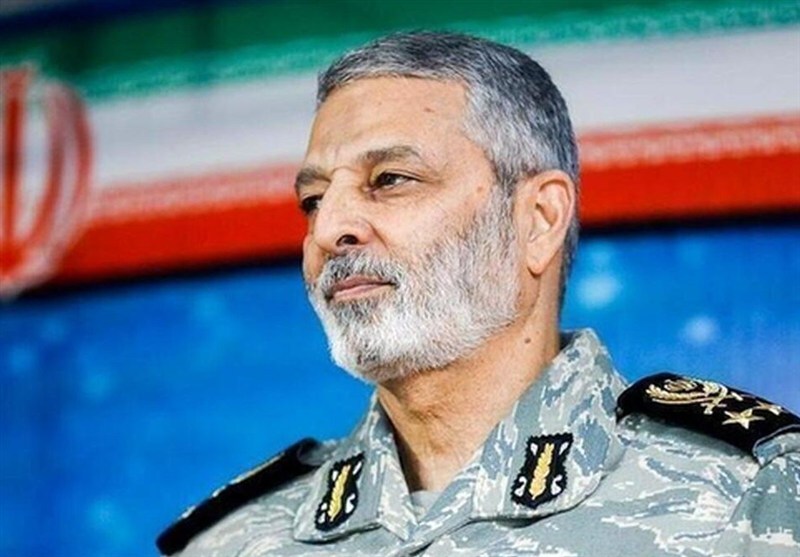 سردار سلیمانی: بسیج در تمام عرصه‌ها آماده دفاع همه‌جانبه است