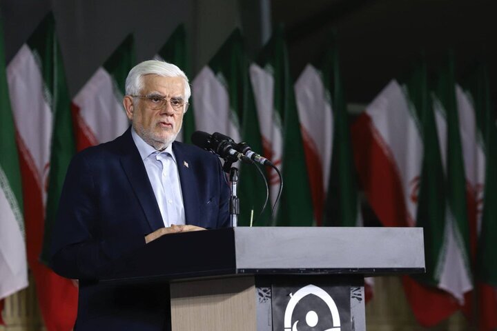 عارف: اثرات مخرب فرهنگی و اجتماعی قاچاق کالا کمتر از آثار اقتصادی نیست