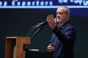 پرستاران خط مقدم مبارزه با بیماری‌ها و حفظ سلامت جامعه هستند