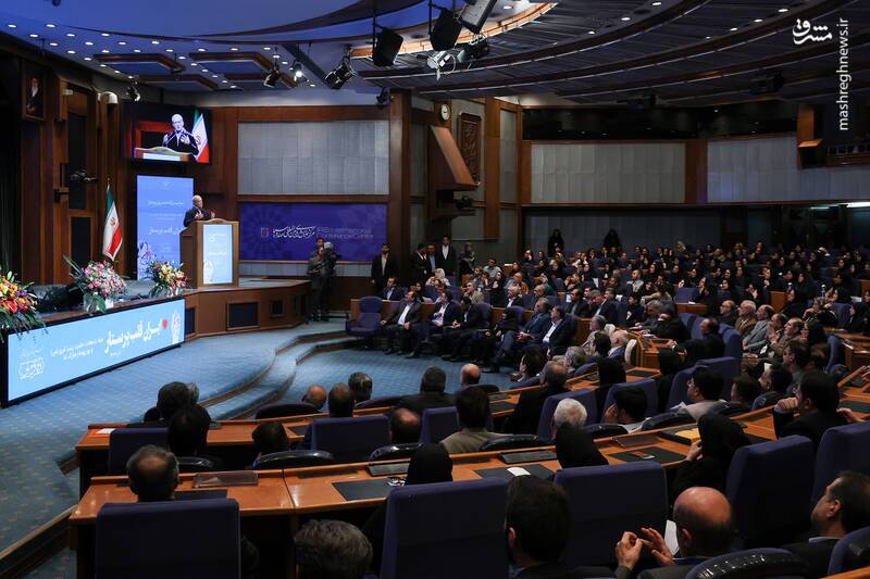 پرستاران خط مقدم مبارزه با بیماریها و حفظ سلامت جامعه هستند/ انتقاد از رقم اضافه کار پرستاران