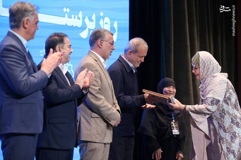 پرستاران خط مقدم مبارزه با بیماریها و حفظ سلامت جامعه هستند/ انتقاد از رقم اضافه کار پرستاران