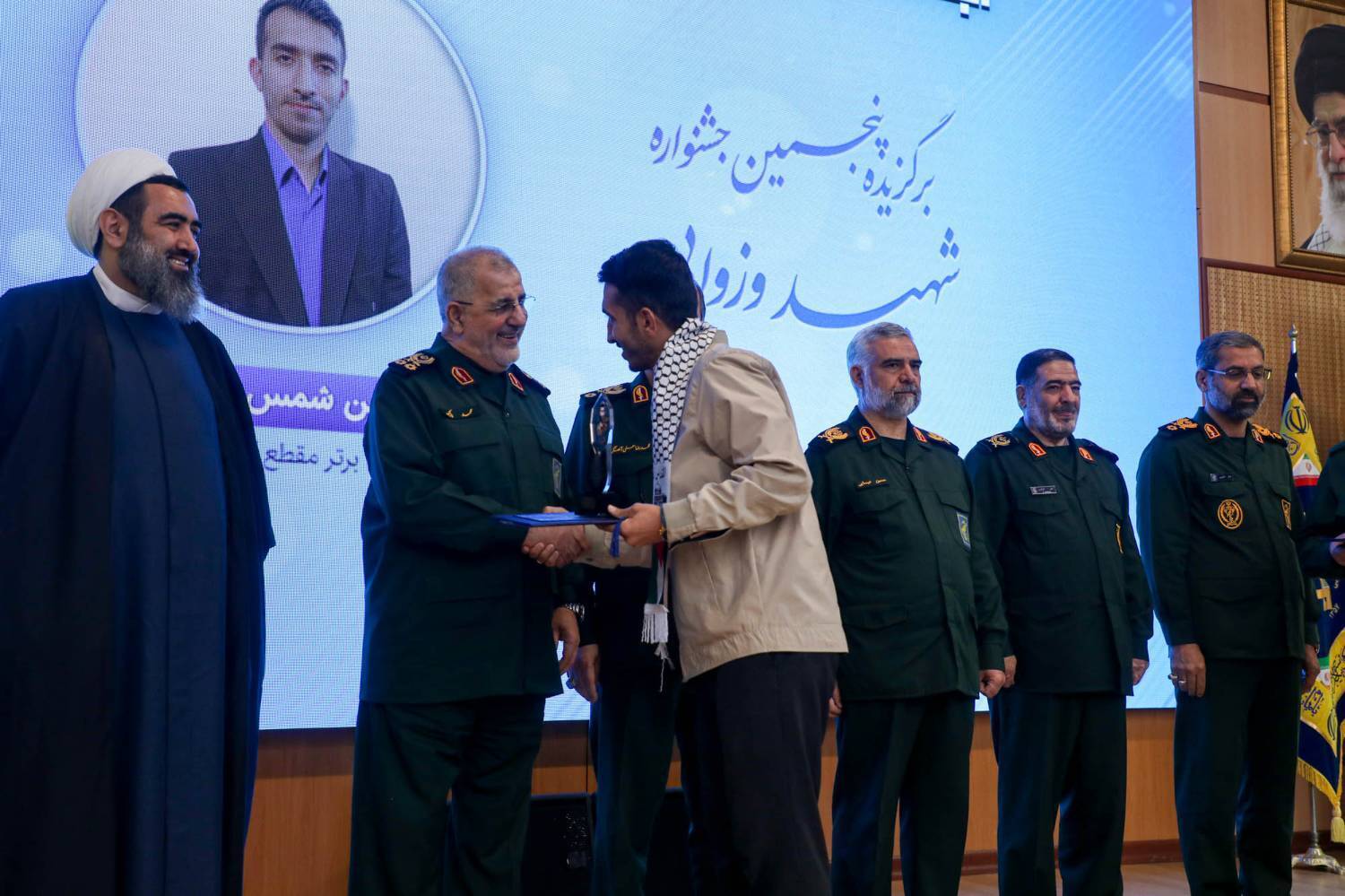 فرمانده کل سپاه:تسلیحات باید به فناوری پنهانکار و هوش مصنوعی مجهز شوند فرمانده کل سپاه:تسلیحات باید به فناوری پنهانکار و هوش مصنوعی مجهز شوند