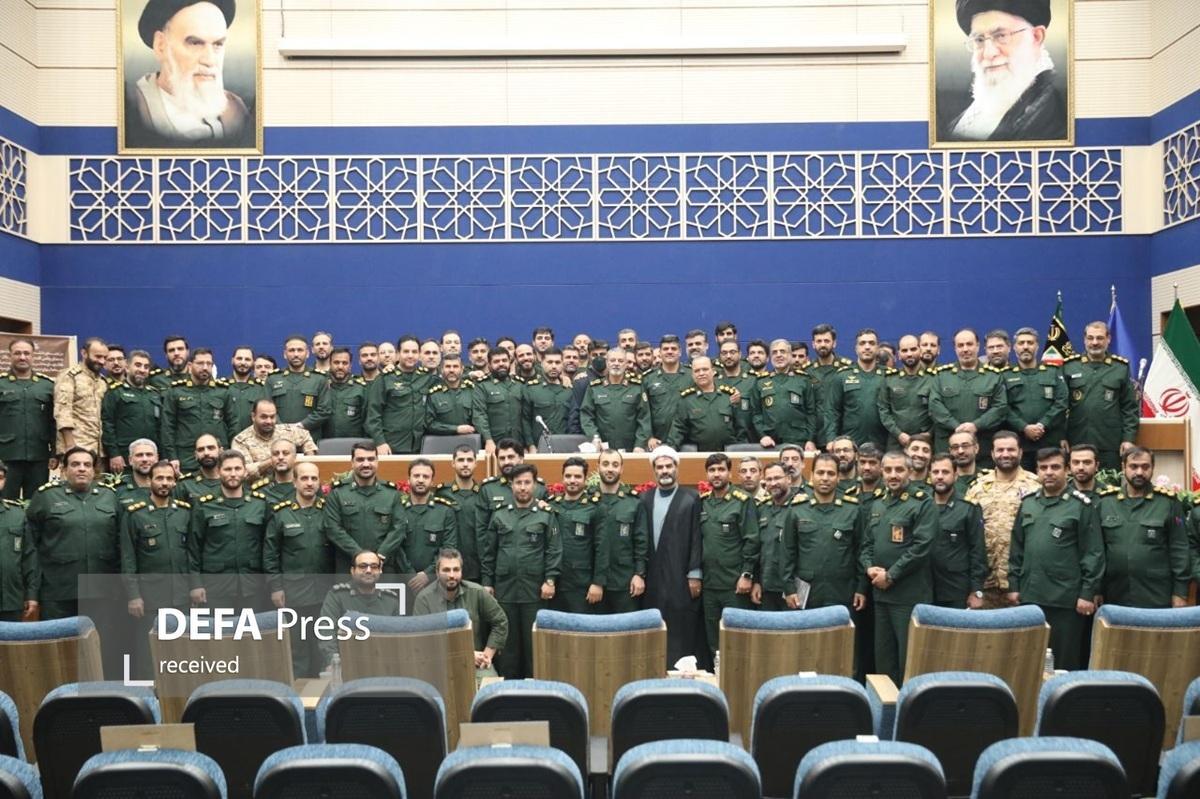 سرلشکر موسوی: لزوم انتقال تجربه‌های دفاع مقدس و مقاومت به نسل جدید/ نیروهای مسلح نباید از فناوری‌های پیشرفته روز دنیا عقب بمانند