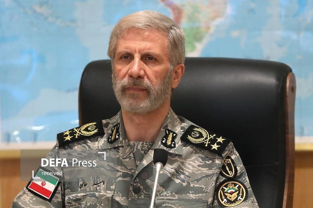 پیام فرمانده ارتش به مناسبت روز زن