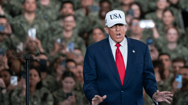 ترامپ خواستار زندانی شدن ۶ سناتور و نماینده کنگره شد