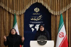 مهاجرانی:
دانشگاه به حل مسائل جامعه اهتمام ویژه داشته باشد