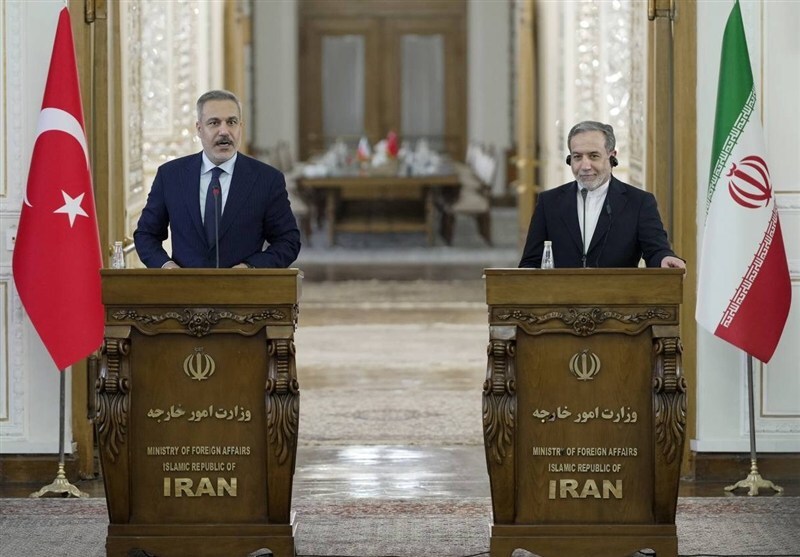 عراقچی: سرکنسولگری ایران در شهر وان گشایش خواهد یافت/ فیدان: اسرائیل مشکل همه ما در منطقه است