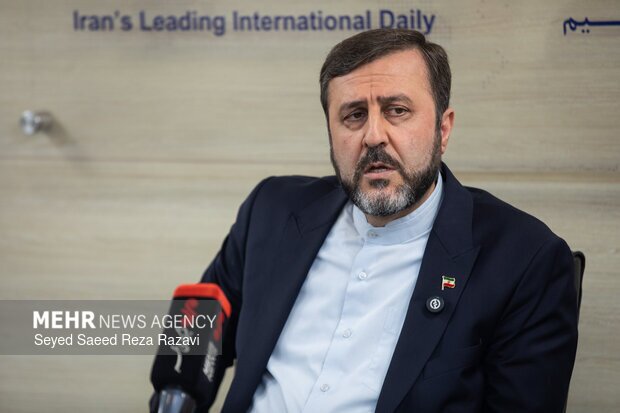 غریب‌آبادی: شورای حکام نباید محل سفیدشویی تجاوز نظامی شود