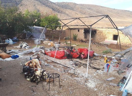  آتش گرفتن چادر یکی از زلزله زدگان به دلیل استفاده از لوازم گرمایشی برقی/ دهستان قلعه شاهین