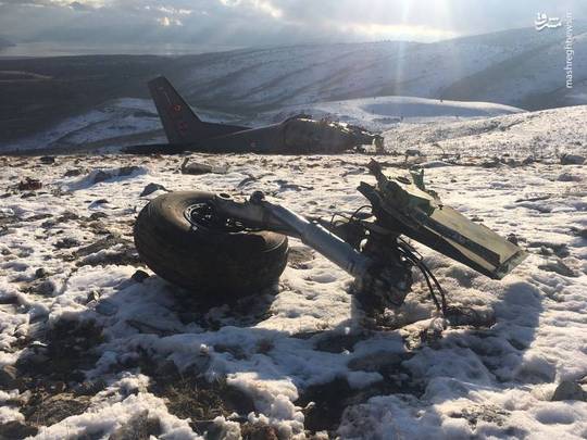  سقوط مرگبار هواپیمای نظامی ترکیه
سقوط یک فروند هواپیمای نظامی (CN-235) ترکیه در استان «اسپارتا» که منجر به کشته شدن هر 3 سرنشین آن شد.