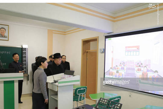رهبر کره شمالی در دانشگاه ویژه زنان
رهبر کره شمالی از ساختمان نوسازی شده دانشکده تربیت معلم مخصوص زنان در شهر پیونگ یانگ بازدید کرد. 

