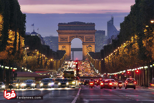 شانزه‌لیزه پاریس/
شانزه‌لیزه خیابانی اعیان‌نشین و از معابر اصلی شهر پاریس است که در منطقه ۸ پایتخت فرانسه واقع شده‌ است. فرانسوی‌ها خیابان شانزه‌لیزه را «زیباترین خیابان جهان» نیز می‌نامند.