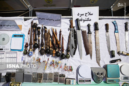 سلاح کشف شده از موادفروشان تهرانی
