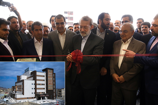 بیمارستان ۱۷۲ تختخوابی شهدای قم با حضور رئیس مجلس شورای اسلامی و وزیر بهداشت، درمان و آموزش پزشکی افتتاح شد.