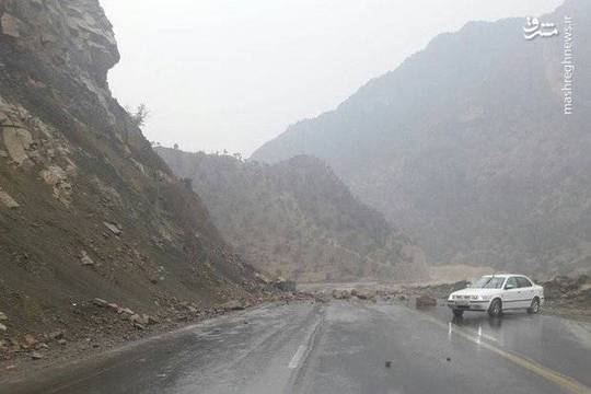  زلزله‌ای به بزرگی ۵٫۹ ریشتر، منطقه کاکی در استان بوشهر را لرزاند که  موجب ریزش کوه در برخی از شهرهای اطراف کانون زمین لرزه شد.