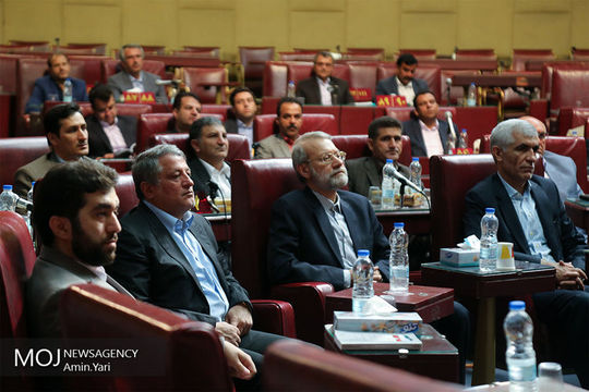ششمین اجلاس شورای عالی استان ها در محل مجلس قدیم با حضور مسئولین برگزار شد.