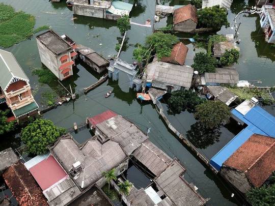 بارش شدید باران و وقوع سیل در ویتنام خسارات شدیدی را در پی داشت.