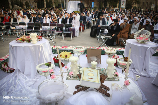 مراسم بیست دومین جشن ازدواج دانشجویی ۳۰۰ زوج دانشجو به همت نهاد نمایندگی مقام معظم رهبری در دانشگاه تهران برگزار شد.
