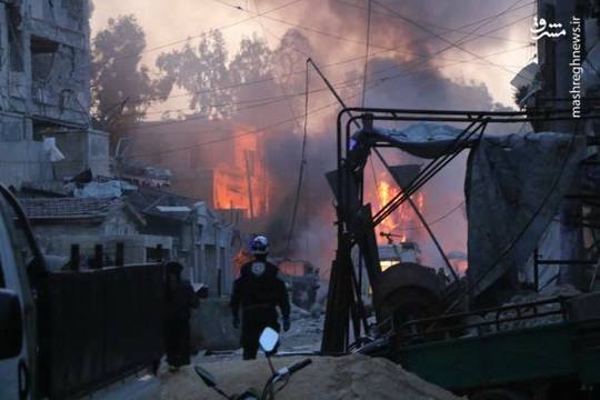 ارتش سوریه با کمک نیروی هوایی روسیه مواضع گروه تروریستی هیأت تحریر الشام در شهر ادلب را به شدت بمباران کرد.
