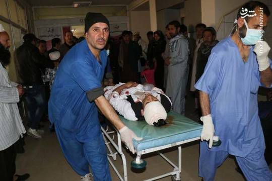 در حملات راکتی به کابل در تجمع مردم برای جشن سال نو حداقل شش تن کشته شدند.


