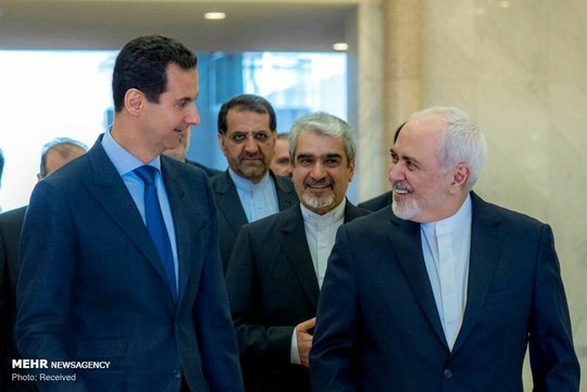 محمد جواد ظریف در صدر هیأتی سیاسی و در ادامه مشورت‌ها و رایزنی‌های مستمر و منظم بین مقامات کشورمان و مقامات سوریه و ترکیه، در سفری دو روزه به سوریه و پس از آن به ترکیه سفر کرد.
