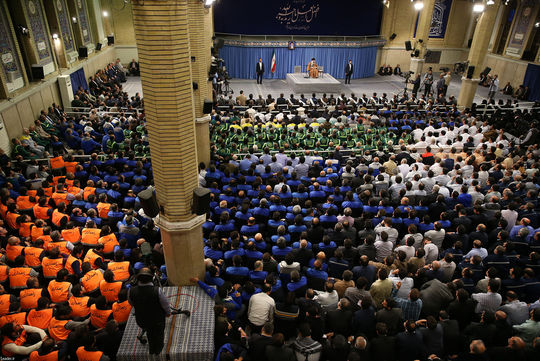 در آستانه روز کارگر، جمعی از کارگران سراسر کشور با حضرت آیت‌الله خامنه‌ای رهبر معظم انقلاب اسلامی دیدار کردند.