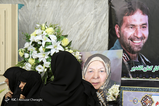 مراسم ترحیم مادر شهیدان طهرانی مقدم